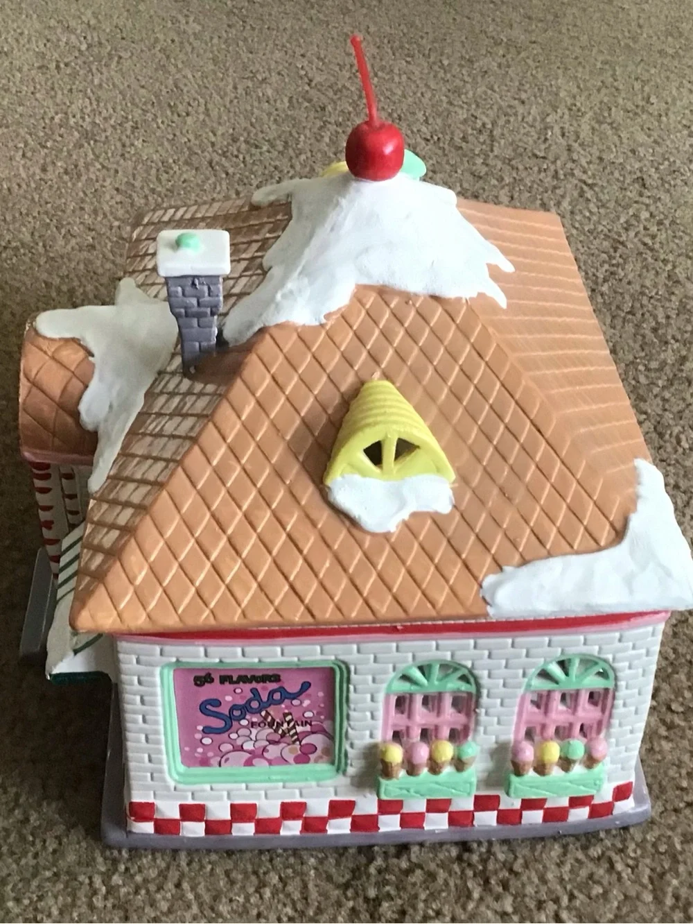 Department 56 Snow Village 56 Flavors Ice Cream Parlor Original Box w/ Light